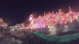 It's a Small World Holiday: Free-2-Use Night Station Right Exterior Disneyland California 11/12/2023