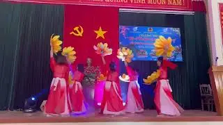       Múa hoa # MÙA XUÂN ƠI !! #Nhóm ce Clbpn khỏe đẹp🥰🥰