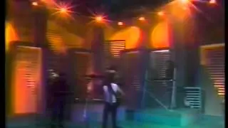 caifanes con adela micha en eco 1989