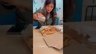 When you love pizza... Tag a pizza lover @DominosPizzaIndia @pizza #pizzalover #youtube #foodlove