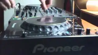 Testing DirtyHouse on Pioneer CDJ 1000 mk2