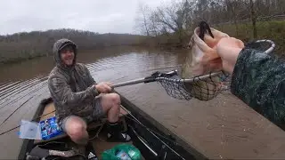 Flipping for BIG BASS in muddy water (West Virginia Bass Fishing)