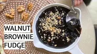 EASY NO-BAKE WALNUT FUDGE