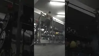 Muscle up training with high pull-ups