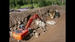 cat 323 d sava and hitachi 240 nh