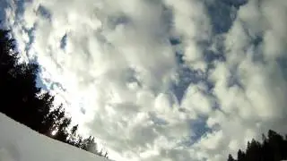 Spr&uuml;nge &uuml;ber Gopro Kamera in B&ouml;dele