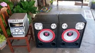 Sony Grx 9900 tocando em lugar aberto com as caixas do gtr88
