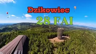 Paralotnią nad Górami Wałbrzyskimi // HyperLaps // 2025 // Góra Dzikowiec