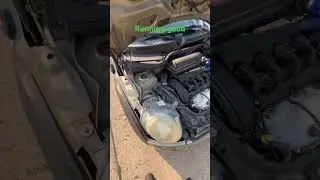 Sounds like a sewing machine 07 mini cooper S #engineremoval #timingchain #clutch #mechaniclife￼