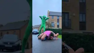 COPY ME CHALLENGE! RATE ALIEN STRETCH OUT OF TEN!🩷💃😳😱 #halloweenwithshorts