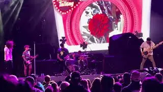 MAYDAY PARADE Performs PRETTY GOOD TO FEEL SOMETHING Single