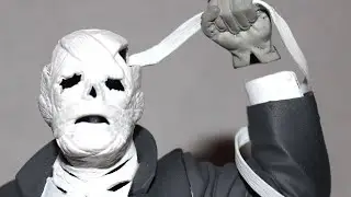 A Scientist's Experiments with Invisibility Turn Him Into a Madman | THE INVISIBLE MAN 1933