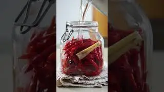 How to make fermented hot sauce: the brine method #hotsauce #fermentation