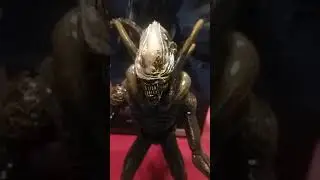 Play Arts Kai Alien Action Figures .