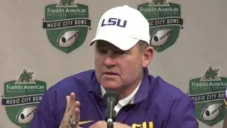 Les Miles comments on John Chavis departure rumors