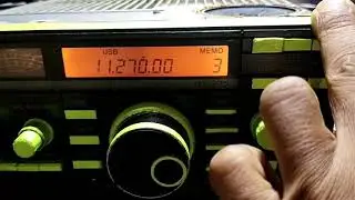 Icon IC 725 HF Tranceiver