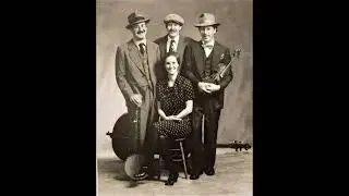 The Stillhouse Reelers play at the 1985 National Rolley Hole Marbles Championship (audio only)