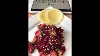 Салат из свёклы и авокадо с кунжутом: рецепт от Foodman.club