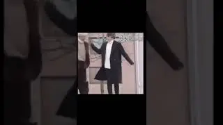 the way jungkook flaps his arm in tiny way