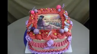 Edible Print Cake Decoration Idea