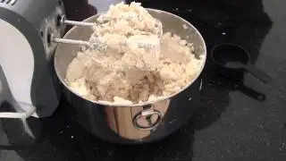 How to Make Gluten-Free Dairy-Free Cake Frosting