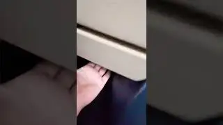 Tesla Model S &bull; Ручной открыватель капота