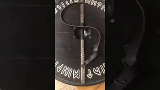 Viking shield , щит викинга с обережными резными рунами  