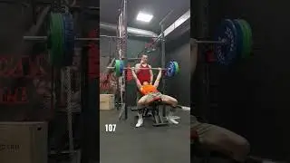 Опять рекорд на дефиците ккал. Жим наклонный 107 кг на 6 #fitness