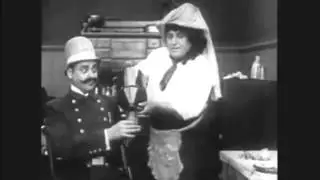 Love, loot and crash &ndash; 1915 &ndash; Charley Chase &ndash; A Keystone farce comedy &ndash; Full movie