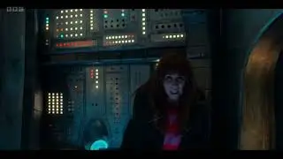 Doctor Who: The Star Beast - Donna follows The Doctor in to the ship