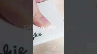 The Compact Mirror That Gets Sold Every Hour