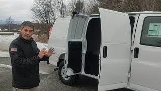 Грузовые фургоны Chevrolet Express 2026 года выпуска. Дейв