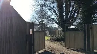 Timber Driveway Gate | Jacksons Fencing
