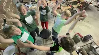 HISTORIA PEWNEGO PRZEDMIOTU