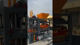 Loading automatic concrete block machine QT8-15 color paver interlocking brick making machine to UAE