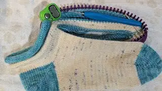 PART 1 - Loom Knit CUFF DOWN Double Rolled Cuff Short Socks 