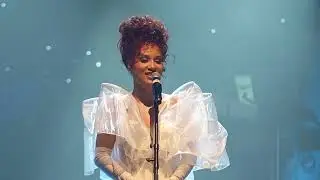 RAISE ME UP - FATIMA LIVE A L'OLYMPIA