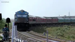 16587/Yesvantpur - Bikaner Express with KJM Bleed Blue WDP-4B | Indian Railways