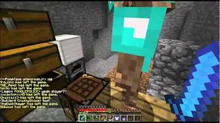 Minecraft: PvP Raiding a Very Small Base