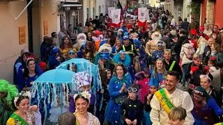 El Puerto se viste de fiesta con la cabalgata de Carnaval