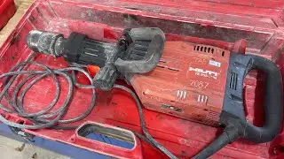 K&ouml;p Bilmaskin Hilti TE 905-AVR p&aring; Klaravik