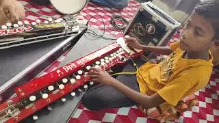 Banjo Classes ( 2 lesson  ) 8421230000 online Aur office 