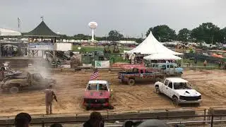 Walworth County Fair Demolition Derby 2018 - Full Size Truck and Van Heat 1