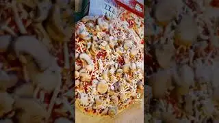 Pizza baking | Student life in Germany | Fun #studentlifeingermany #studyingermany #baking #piza🇩🇪