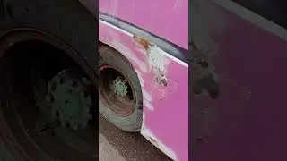 Pemotongan mobil bus medium canter