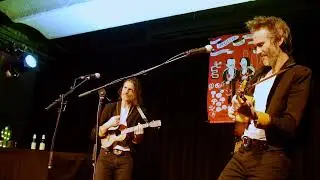 The UkuleleBoboys // All that she wants