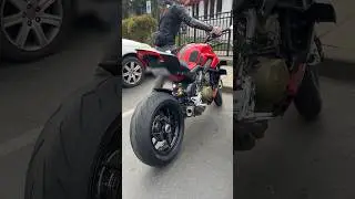 Which bike sounds better? Ducati Streetfighter V4 or KTM Superduke. Both full Akra #motorcycle