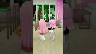 doing the soda pop dance with my mom🤭🥤#robloxshorts #roblox