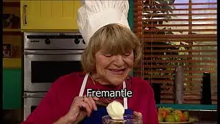 How to make Apple Crisp | Dora Bryan | Pudding | Open house with Gloria Hunniford | 2002