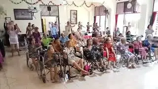 Ping Shuai Kung Hadir di Panti Jompo. Latihan Ringan yang Menenangkan.